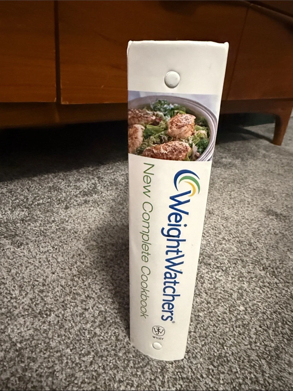 Weight Watchers New Complete Cookbook — White and Green Cover